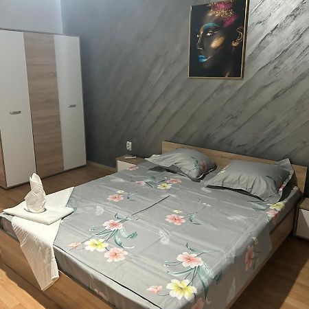 Apartament Regim Hotelier 1 Camera Galati  Exterior photo
